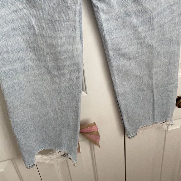 American Eagle Highest Rise 90s Boyfriend Jeans Distressed Light Wash Size 0 Raw - Picture 7 of 10